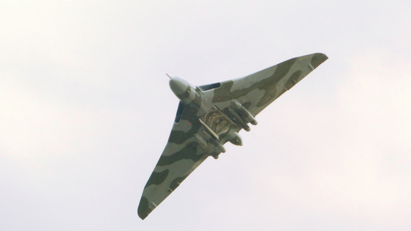 nuclear, 4K, studio shot, transportation, war, aeroplane, vulcan, bomber, mid-air, jet, air show, sky, nature, airplane, air Vehicle, air Force, military Airplane