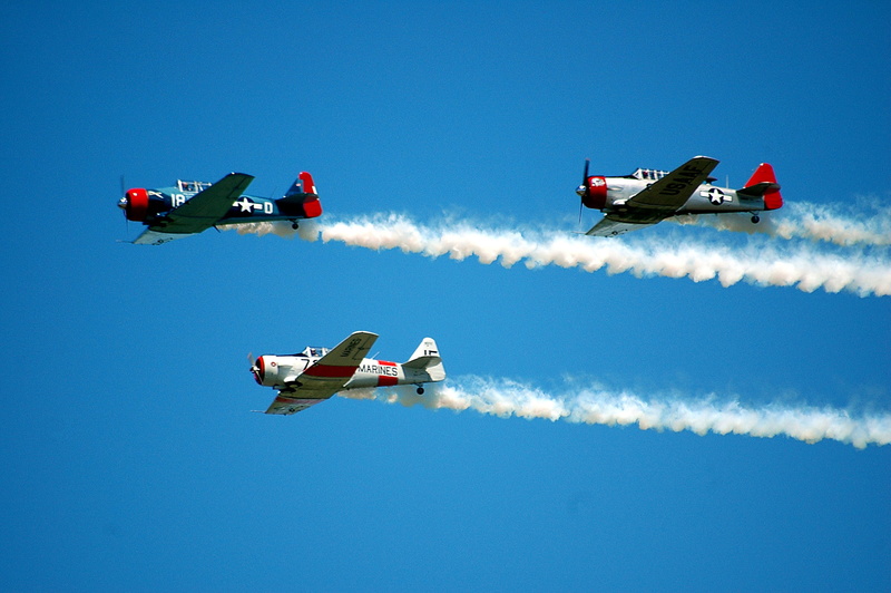 on the move, smoke - physical structure, acrobatic, aerobatic, high, aviation, clear sky, sky, aerobatics, transportation, trail, mid-air, motion, transport