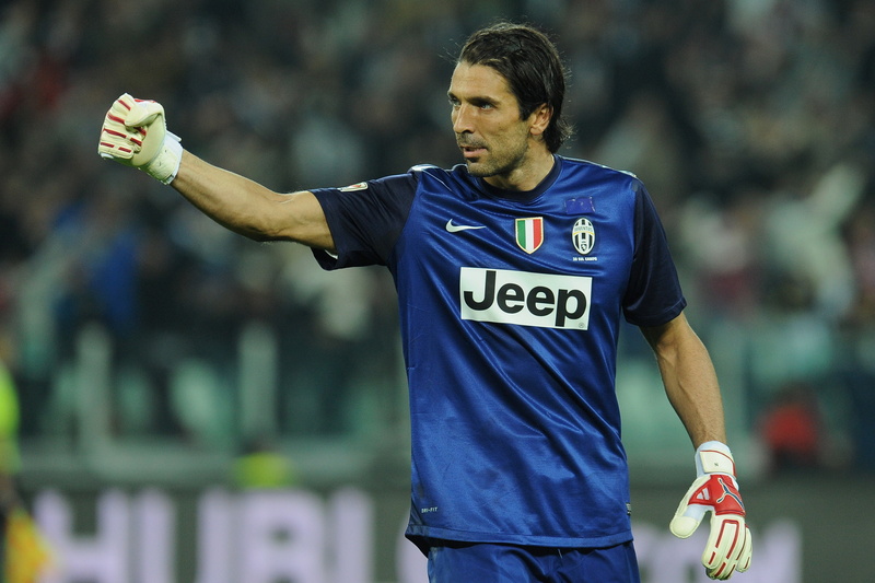 series a, competition, day, focus on foreground, Juventus, men, the leader, serie A, one person, young adult, match - sport, sports clothing, s, goalkeeper