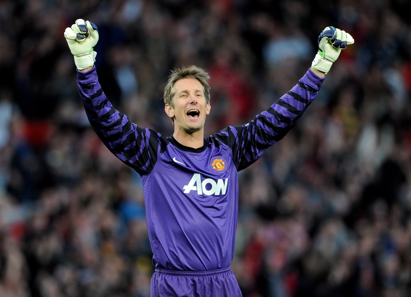 body part, success, waist up, arms Raised, sports, fun, crowd, human arm, mouth open, soccer, human limb, limb, outdoors, celebration, happiness, cheerful