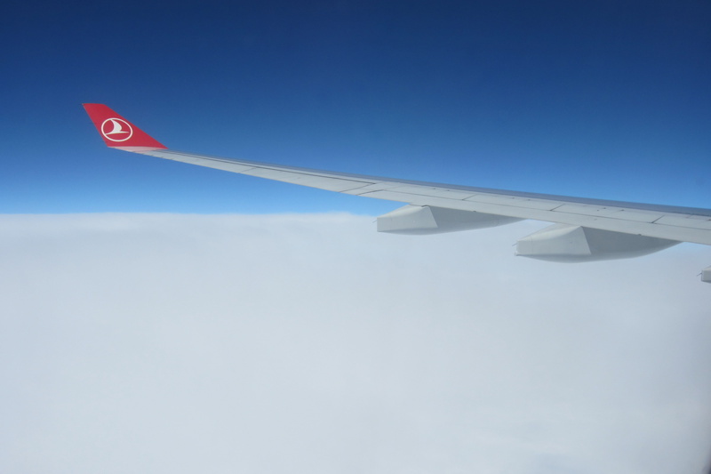 clear sky, mid-air, flying, aircraft wing, wind, airplane, air vehicle, sky, travel, wing, aircraft, air traffic, 4K, above the clouds, transportation