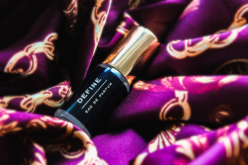 cosmetics, multi colored, lipstick, selective focus, people, connection, silk, 5K, blouse, full frame, indoors, variation, person, glitter, beauty, light