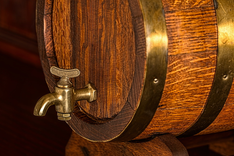 pattern, focus on foreground, oak, 5K, cask, wine cellar, cylinder, wine, antique, wood - material, no people, cellar, close-up, brown, keg, textured