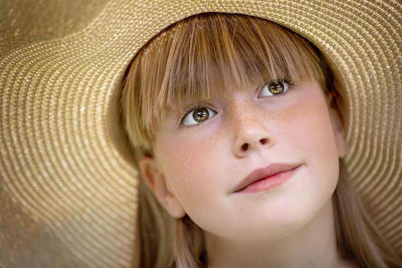 wearing, young, bangs, girl, close, one person, women, blond, eyes, childhood, portrait, face, freckle, hairstyle, front view, smile, innocence, headshot