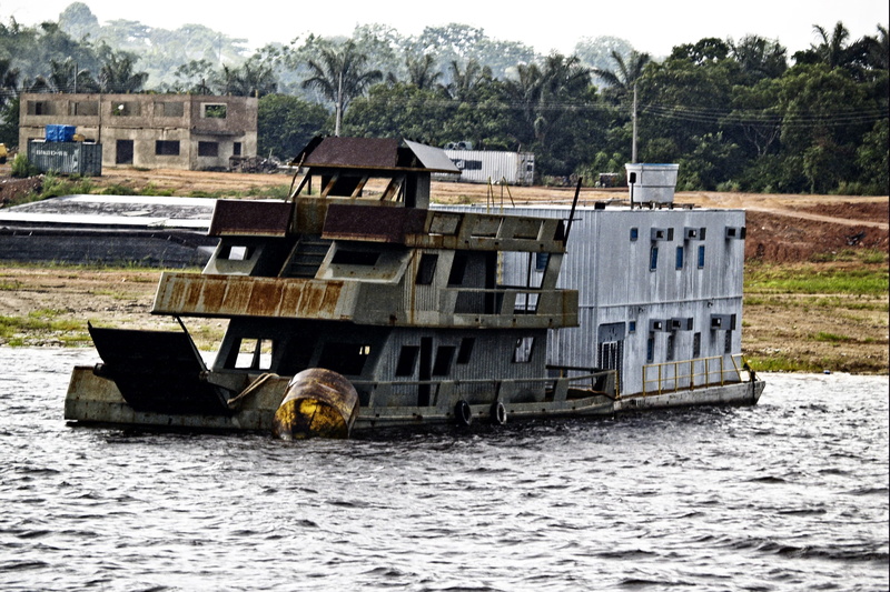 Brazil, building, abandoned, day, 2K, plant, nature, no people, sinking, water, ruined, travel Locations, waterfront, obsolete, built structure, house