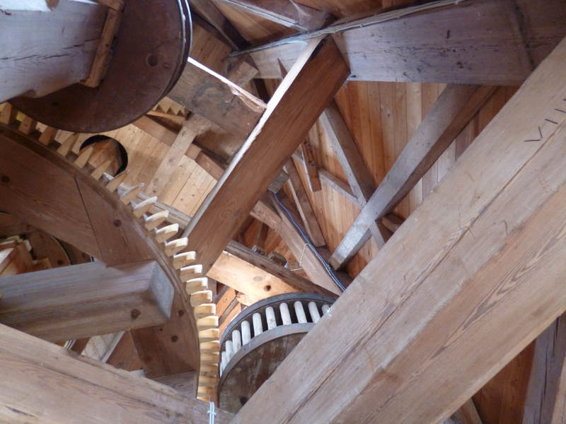 fuel and power generation, gear, transportation, technology, close-up, built structure, indoors, day, no people, roof beam, machine, roof, nature, ceiling