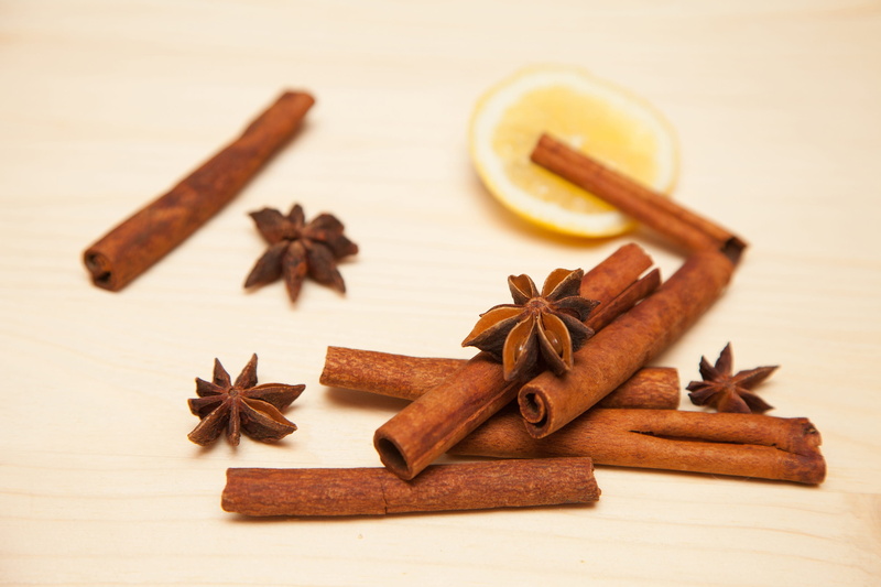 indoors, wood - material, sprockets, close-up, pastry shop, cinnamon, still life, lemon, no people, spice, star anise, table, cardamom, dried food, 2K