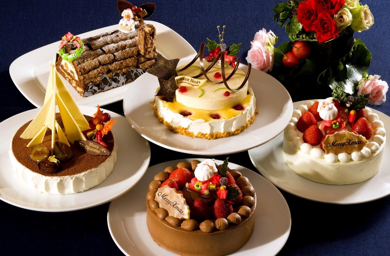 chocolate, ready-to-eat, cake, food and drink, still life, food, no people, sweet, cakes, freshness, unhealthy eating, fruit, decoration, assorted, sweet food