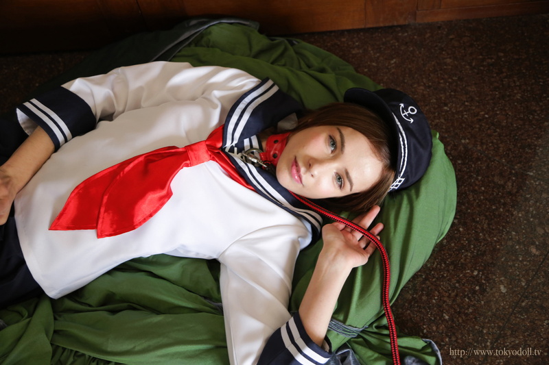 Glafira E, collar, skirt, Tokyo Doll.Tv, pleated skirt, blue eyes, 2K, women, model, lying down, on floor, sailor uniform
