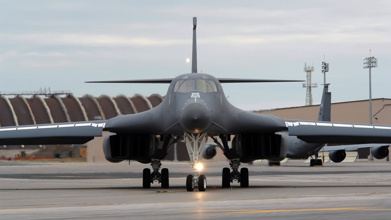 air vehicle, military, plane, jets, nature, gray, outdoors, cloud - sky, airplane, aerospace industry, army, sky, airport runway, mode of transportation
