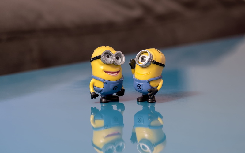 table, happy, minions, dave, character, leisure games, studio shot, close-up, conversation, futuristic, talking, cute, toy, plastic, photo, toy car, focus on foreground