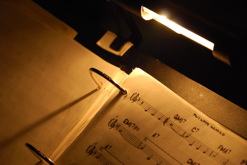 dark, business, indoors, illuminated, notes, no people, paper, treble, document, 4K, clef, studio shot, composition, music, text, close-up, light - natural phenomenon