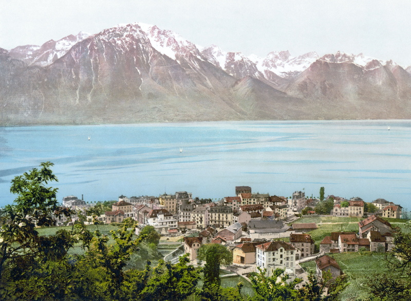 built structure, beauty in nature, panoramic, tree, city, mountain range, public domain, outdoors, residential district, sea, lake Geneva, building exterior