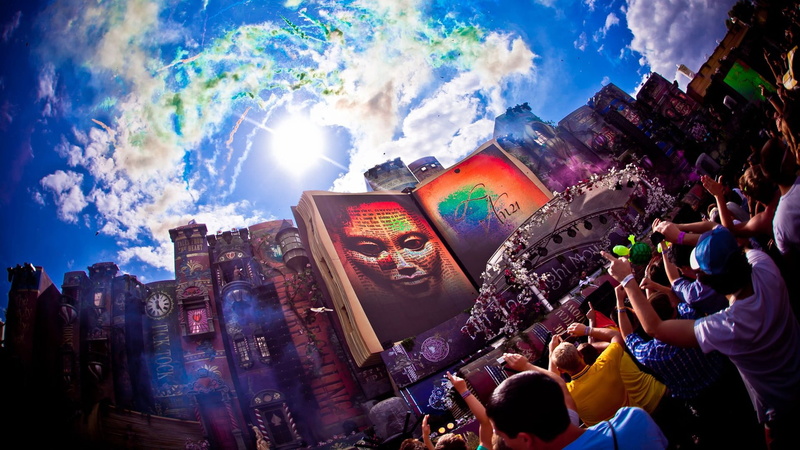 crowd, city, celebration, sky, performance, adult, built structure, building exterior, event, multi colored, excitement, men, people, real people, Tomorrowland