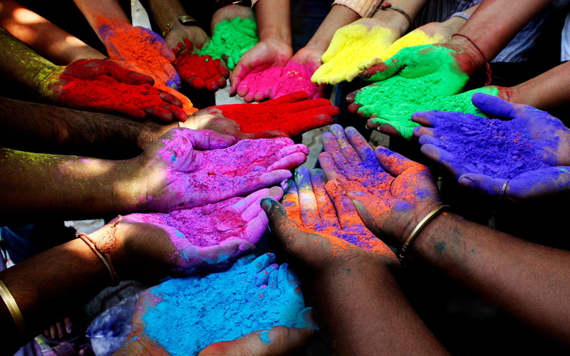 hand, body part, human body part, medium group of people, religion, powder paint, Holi, 1080P, lifestyles, leisure activity, colorful, human hand, group