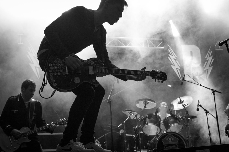 amplifier, guitar, musical instrument, performance, rock, stage, skill, band, singer, artists, spotlight, artist, silhouette, live, grayscale, event, drums