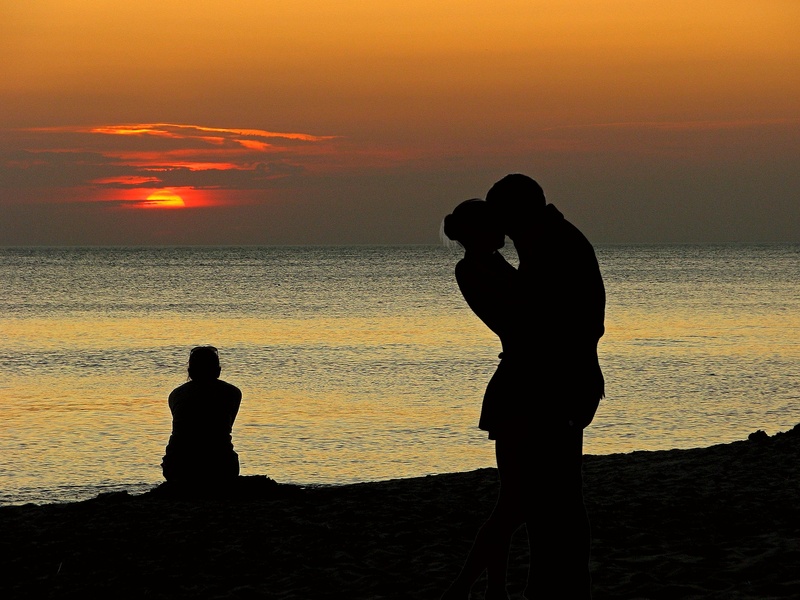 jealousy, outdoors, horizon, positive emotion, women, love, lovers, lake, rivalry, sky, couple - relationship, two people, mourning, beauty in nature, ex