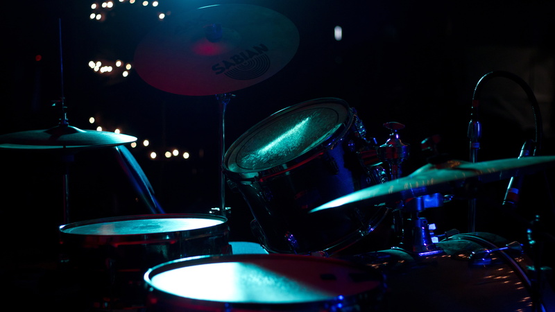 5K, hall, lighting, devices, professional, scene, installation, drum, live, tool, drums, lights, drum kit, macro, live drums, bokeh, blur, concert, .