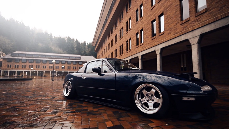 no people, 1080P, vintage car, low, garage, car, window, sky, built structure, Mazda, street, MX-5, transportation, building exterior, architecture, city