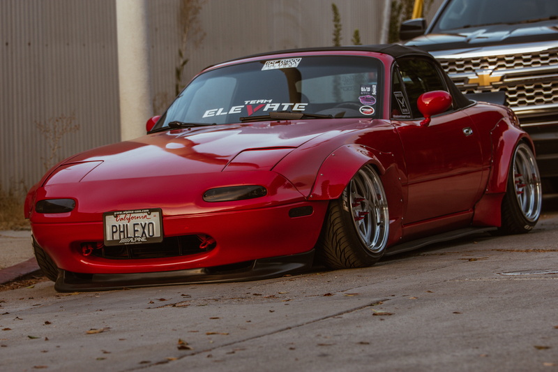 luxury, sports car, 5K, Mazda MX-5 , mode of transportation, vintage car, transportation, stationary, wealth, no people, convertible, miata, city, street