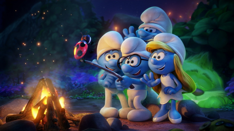 Smurfette, best animation movies, Hefty, 2K, Smurfs: The Lost Village, selfie, Clumsy