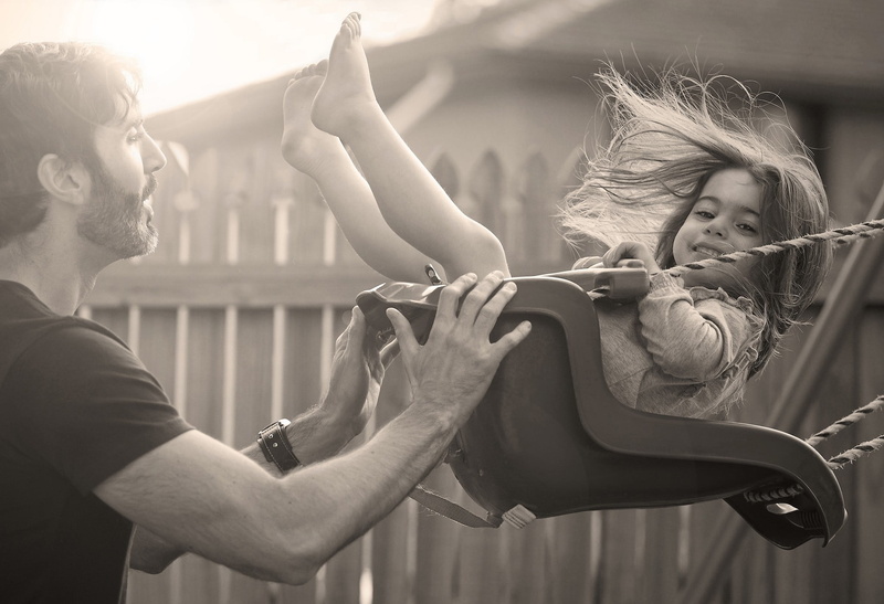 guy, joy, photography, man, grayscale, childhood, girl, swing, 1080P, smile, children, kids, widescreen, child, dad, entertainment, father