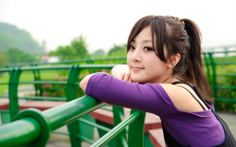 one person, Mikako Zhang Kaijie, hairstyle, purple, Mikako Zhang, day, teenager, focus on foreground, women, young adult, 720P, girls, childhood, bangs