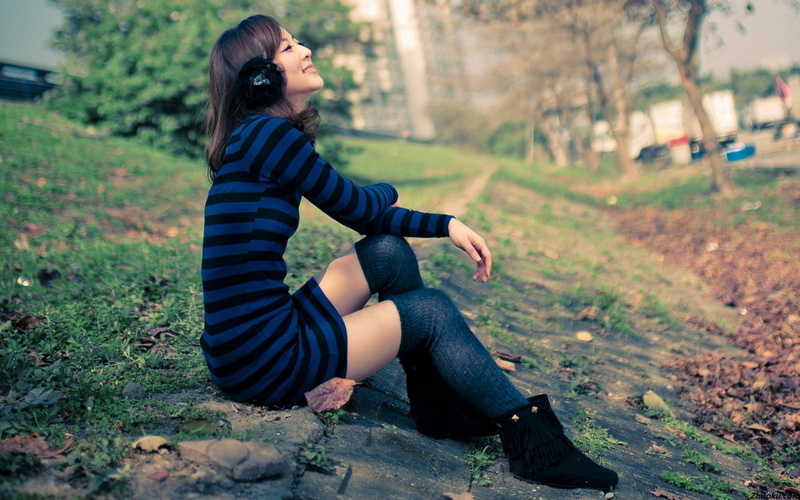Asian, day, young adult, fashion, women, real people, nature, plant, outdoors, one person, Mikako Zhang, smiling, 1080P, contemplation, casual clothing