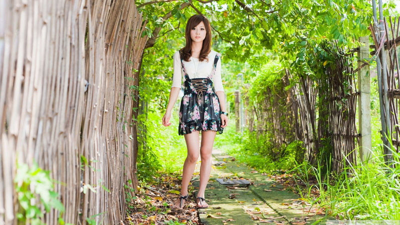 women, Asian, tree, standing, beauty, fashion, 1080P, beautiful woman, nature, clothing, portrait, long hair, outdoors, forest, Mikako Zhang Kaijie, young women