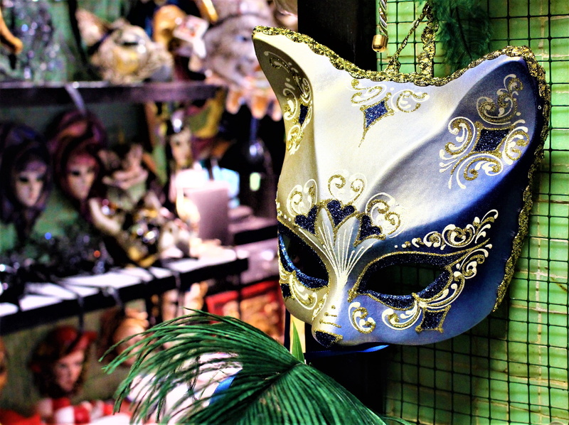 cat, blue, arts culture and entertainment, gold, eye, trip, no people, tradition, day, romantically, party, mask, masquerade, art and craft, events, collections