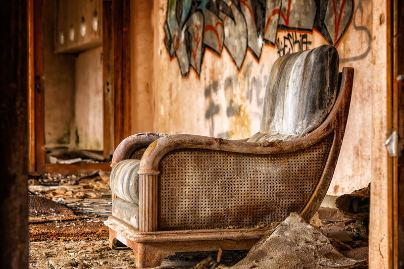 wo, history, gray, lost places, abandoned, decay, rest, atmosphere, clutter, oden, old, run down, antique, broken, sit, indoors, pforphoto, ailing, ruined
