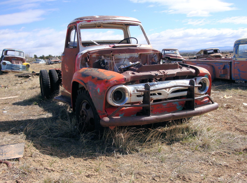 rusty, field, Vehicle, vintage car, wreck, old, 2K, dismissed, land, automotive, land vehicle, weather-beaten, retro styled, antique, car, junkyard, classic car