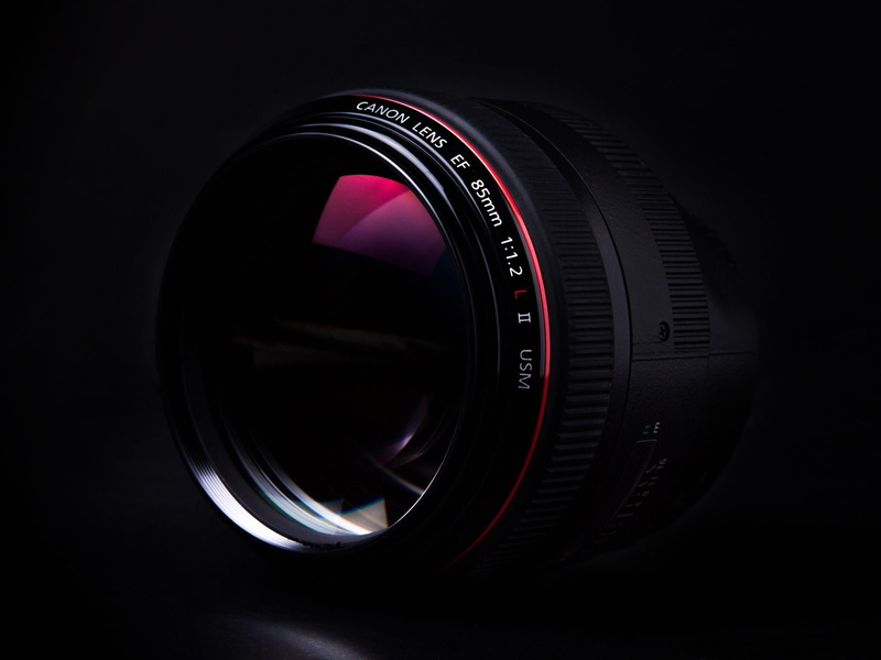 close-up, no people, digital camera, single object, shape, mm, indoors, geometric shape, canon, lens, black color, 1080P, black, cut out, slr camera