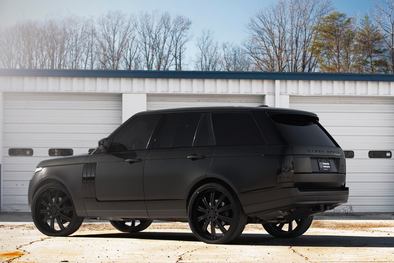black rims, outdoors, engine, motor vehicle, building exterior, mode of transportation, transportation, Blik, mode of Transport, building, land, black matte