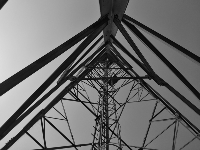 radio telescope, building, power lines, architecture, bracket, electricity pylon, complexity, telescope, girder, metal, photography, directly below, built structure
