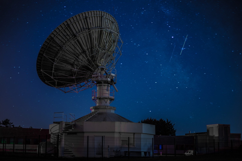 satellite Dish, 5K, satellite, antenna - Aerial, astronomy, satelite, internet, blue, wafe, satellite View, space, astronomy Telescope, astrophotography