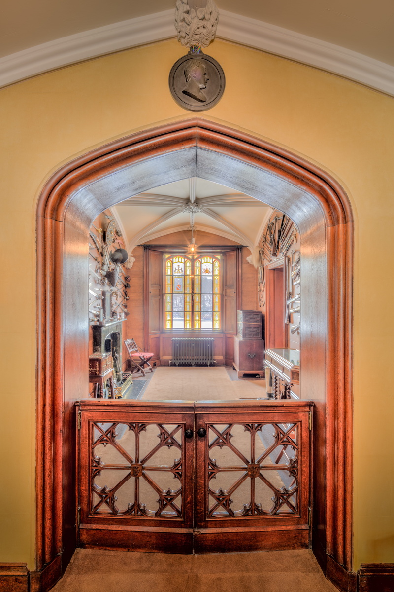 gray, electric lamp, no people, wall - building feature, abbotsford house, indoors, building, concrete, the past, ornate, historical, door, interior, wooden