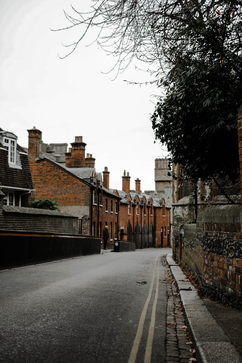 no people, architecture, rain, city, building, cambridge, 5K, uk, street, direction, wet, outdoors, built structure, building exterior, residential district
