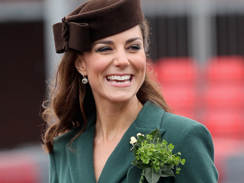 headshot, duchess of cambridge, suit, young women, brown hair, countess straternskaya, cheerful, catherine, 720P, beautiful woman, teeth, portrait, hair