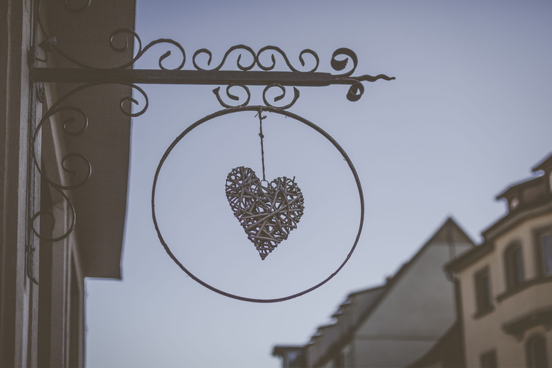 outdoors, built structure, luxury, design, selective, nature, heart, low angle view, wind, ornate, chimes, decoration, no people, window, positive emotion