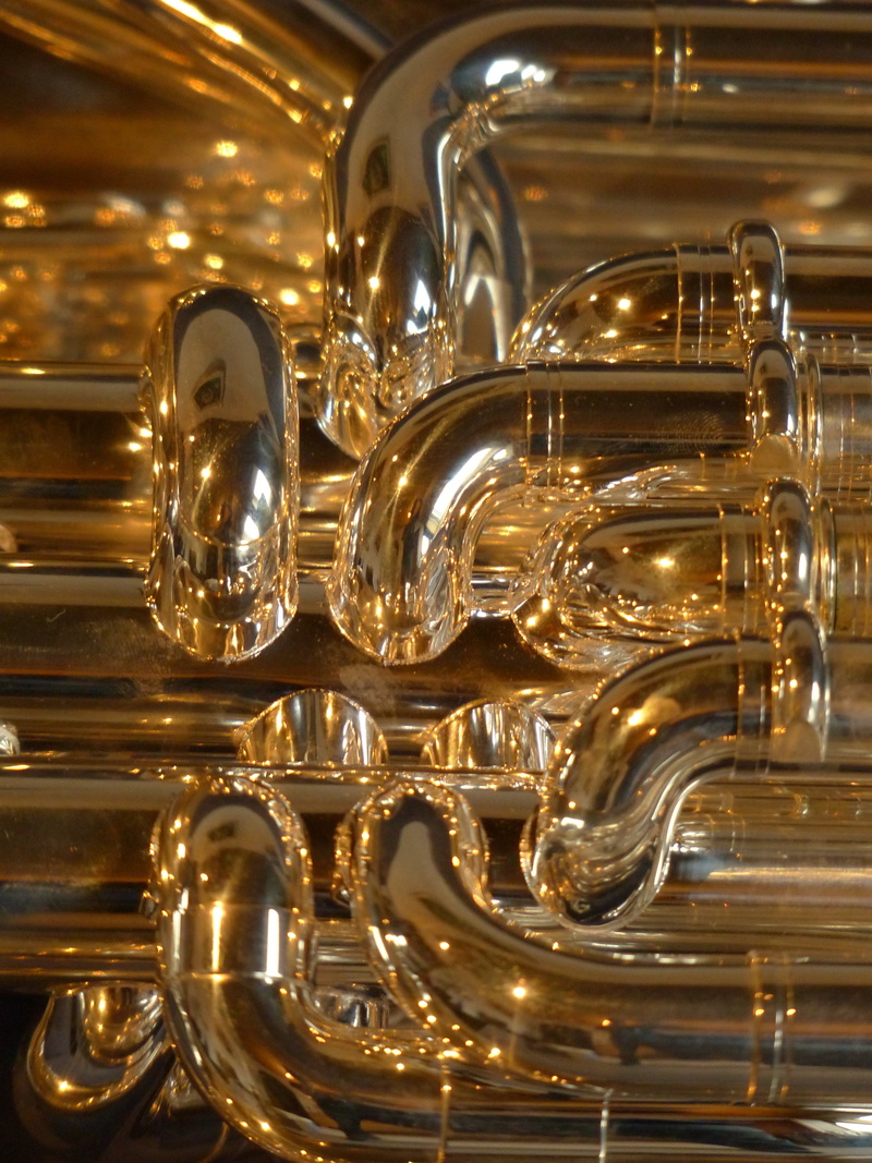 trumpet, musical equipment, pipes, 4K, silver, silver colored, backgrounds, shine, instrument, brass instrument, gold colored, arts culture and entertainment