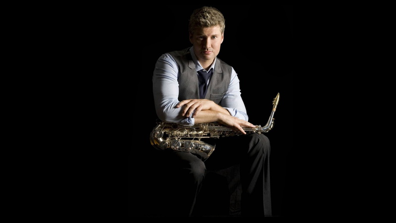 jazz Music, caucasian Ethnicity, occupation, sitting, male Beauty, 1080P, black color, technology, people, holding, indoors, playing, males, businessman