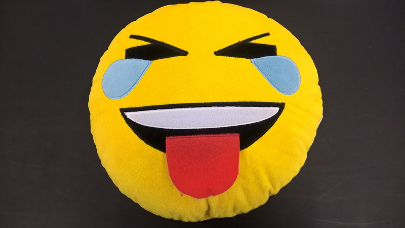 anthropomorphic face, single object, studio shot, close-up, plush toys, emoji, blue, laughing, plush, red, symbol, art and craft, shape, emoticon, 4K