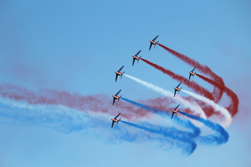 speed, no people, blue, sky, transportation, on the move, smoke - physical structure, jets, mode of transportation, aerobatics, show, cooperation, air show