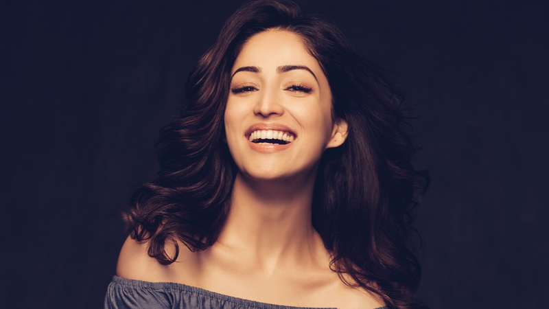4K, beauty, beautiful people, smiling, fashion, human face, positive emotion, k, hairstyle, studio shot, portrait, Gautam, one person, dyed red hair, women