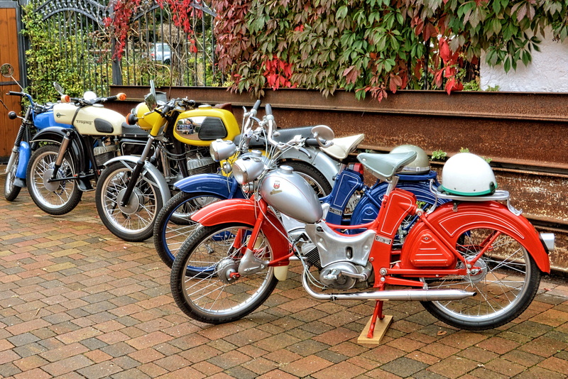 5K, tree, moped, land vehicle, nature, bicycle, no people, two wheeled vehicle, simpson, ifa, day, oldtimer, outdoors, motorcycles, plant, city, street