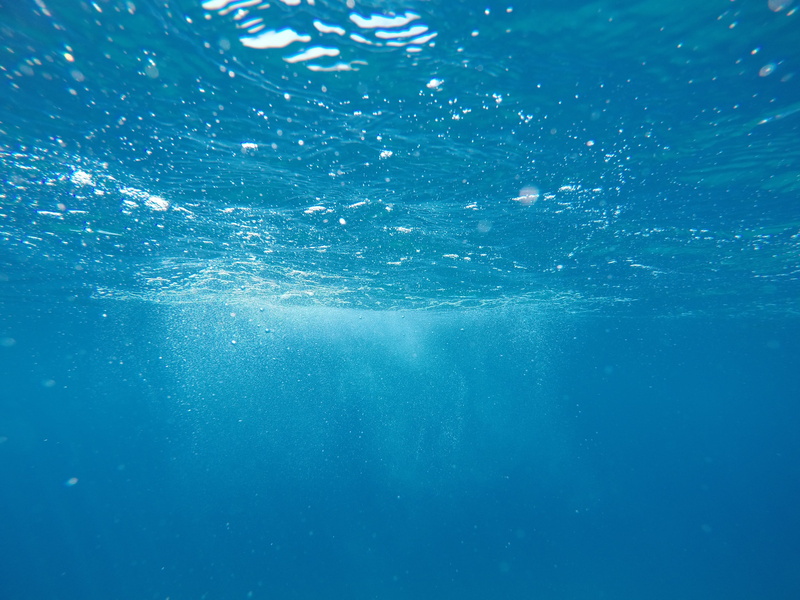 day, purity, scenics - nature, backgrounds, full frame, 4K, blue, nature, no people, underwater, undersea, water, motion, close-up, body, bubble, clean