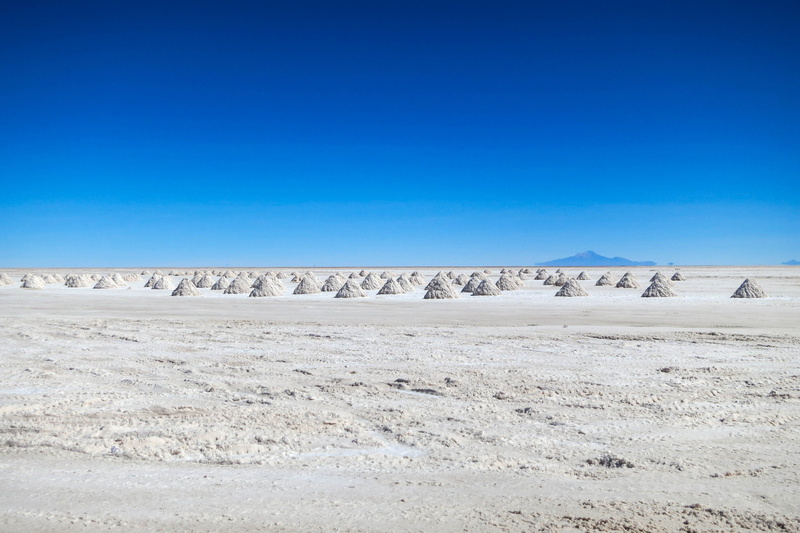 landscape, extreme, sunlight, arid, clear sky, environment, desert, blue, remote, scenics - nature, hot, copy space, dry, tranquil scene, south america