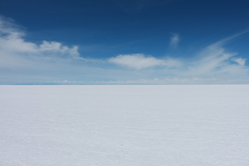 salt, idyllic, mineral, coast, bolivia, white, scenics - nature, 4K, tranquility, water, clouds, scenery, plains, plant, no people, horizon, uyuni salt flat