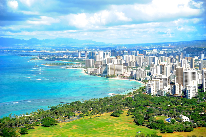 day, no people, high angle view, land, scenic, vacations, waikiki, bay, sky, hawaii, plant, skyscraper, beach, ocean, travel, nature, cloud - sky, office building exterior